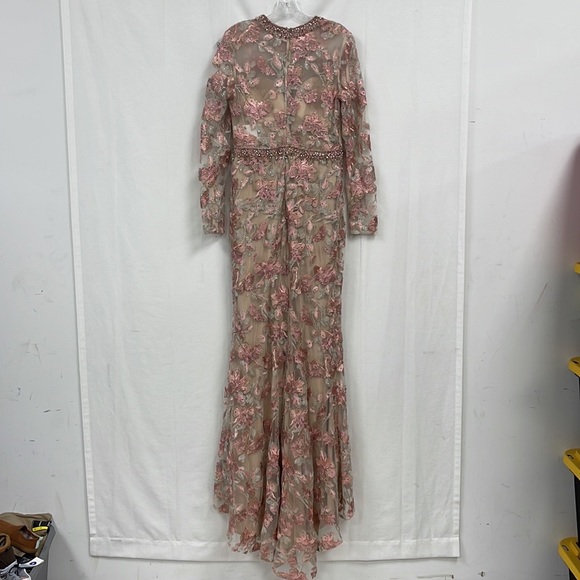 Mac Duggal Floral Appliqué Trumpet Gown - Picture 5 of 13